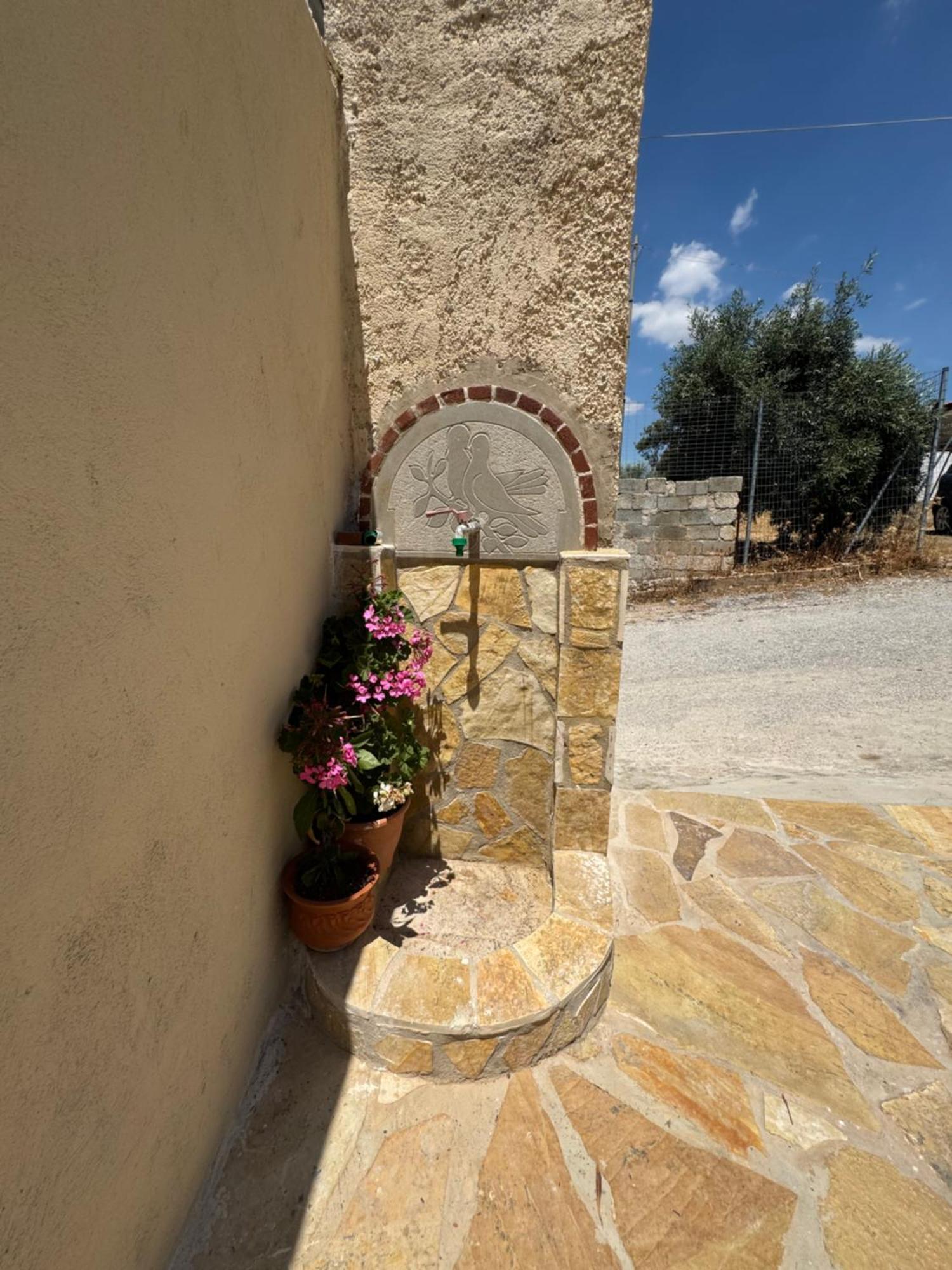 Detached House Katafigi Villa Palaia Fokaia Bagian luar foto